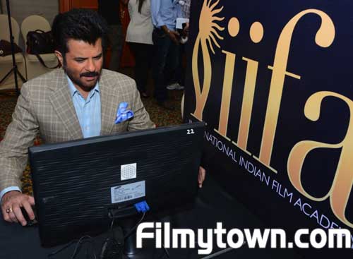 Anil Kapoor casting the first vote at 16 IIFA voting weekend