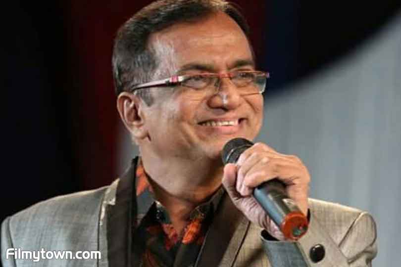 Hemant Kumar Mahale honoured with Silver Button by YouTube