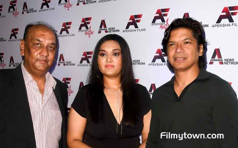 Shaan with Apeksha and her father Ajay Jaswal