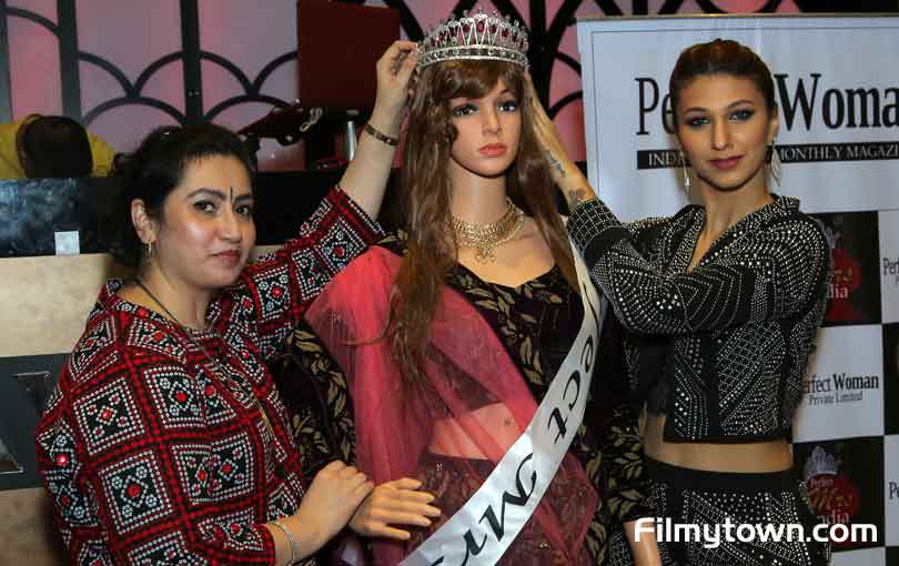 Perfect Mrs India 2019 crown unveiling