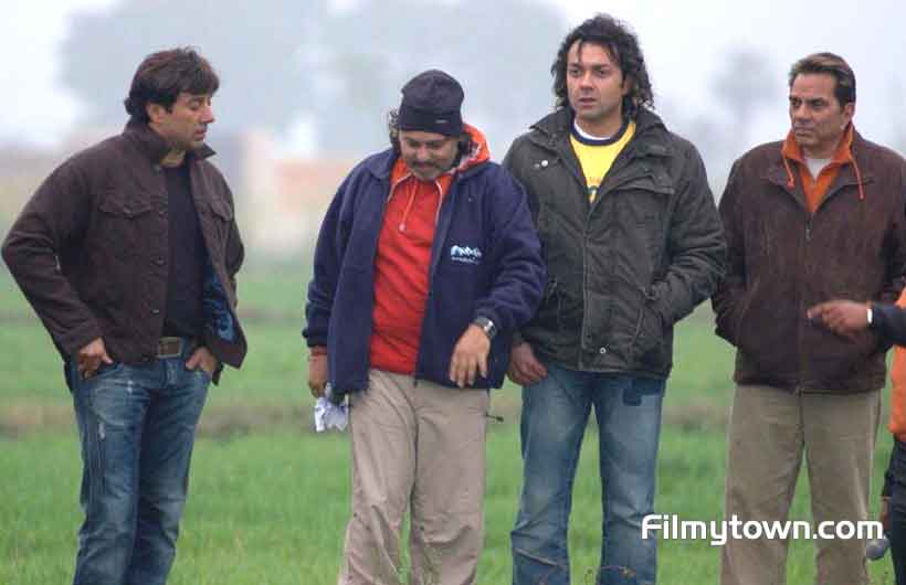 Apne 2 Dharmendra, Sunny, Bobby with Anil Sharma